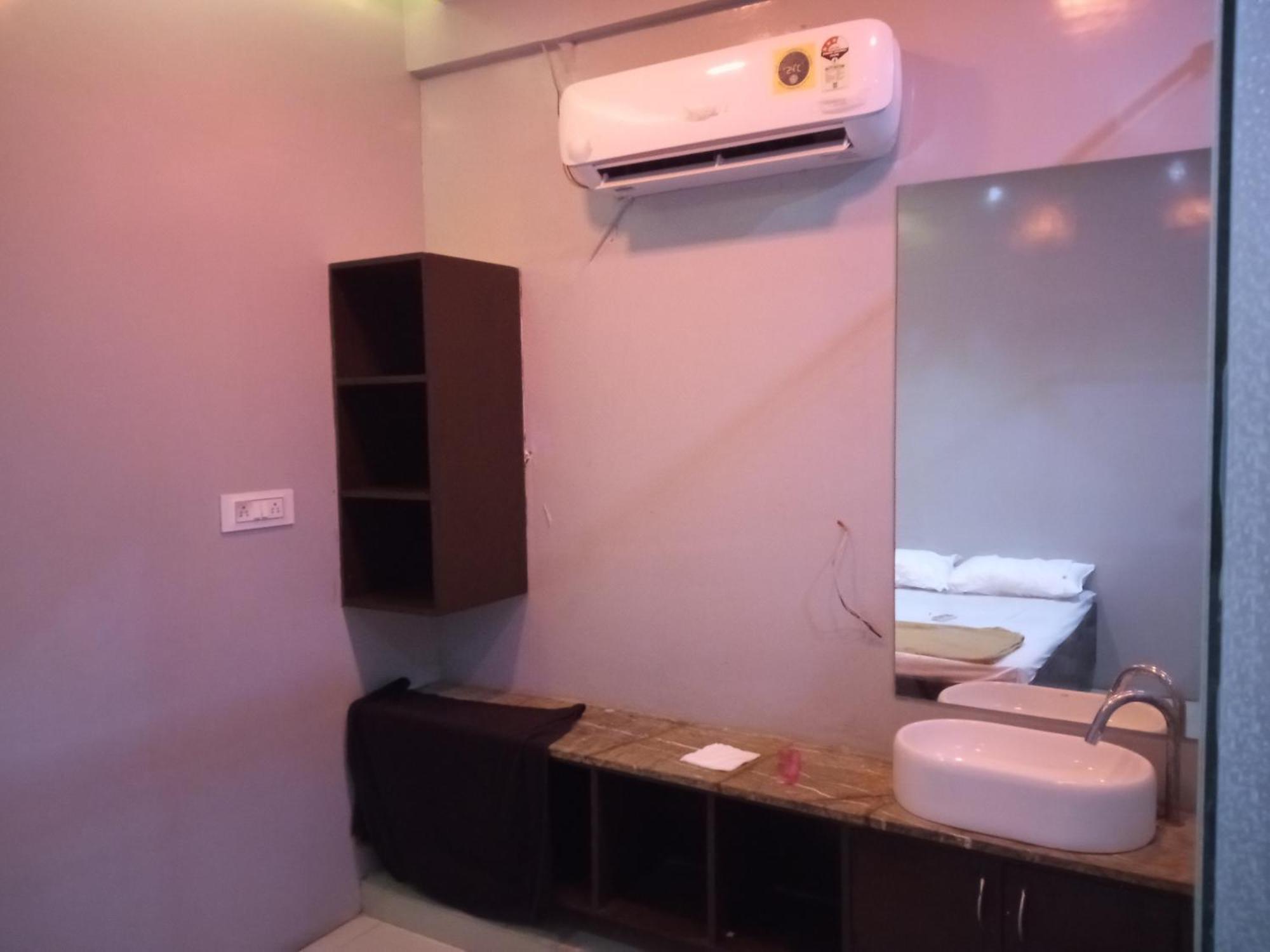 Hotel Nova Rooms Atlanta Shopping 苏拉特 外观 照片